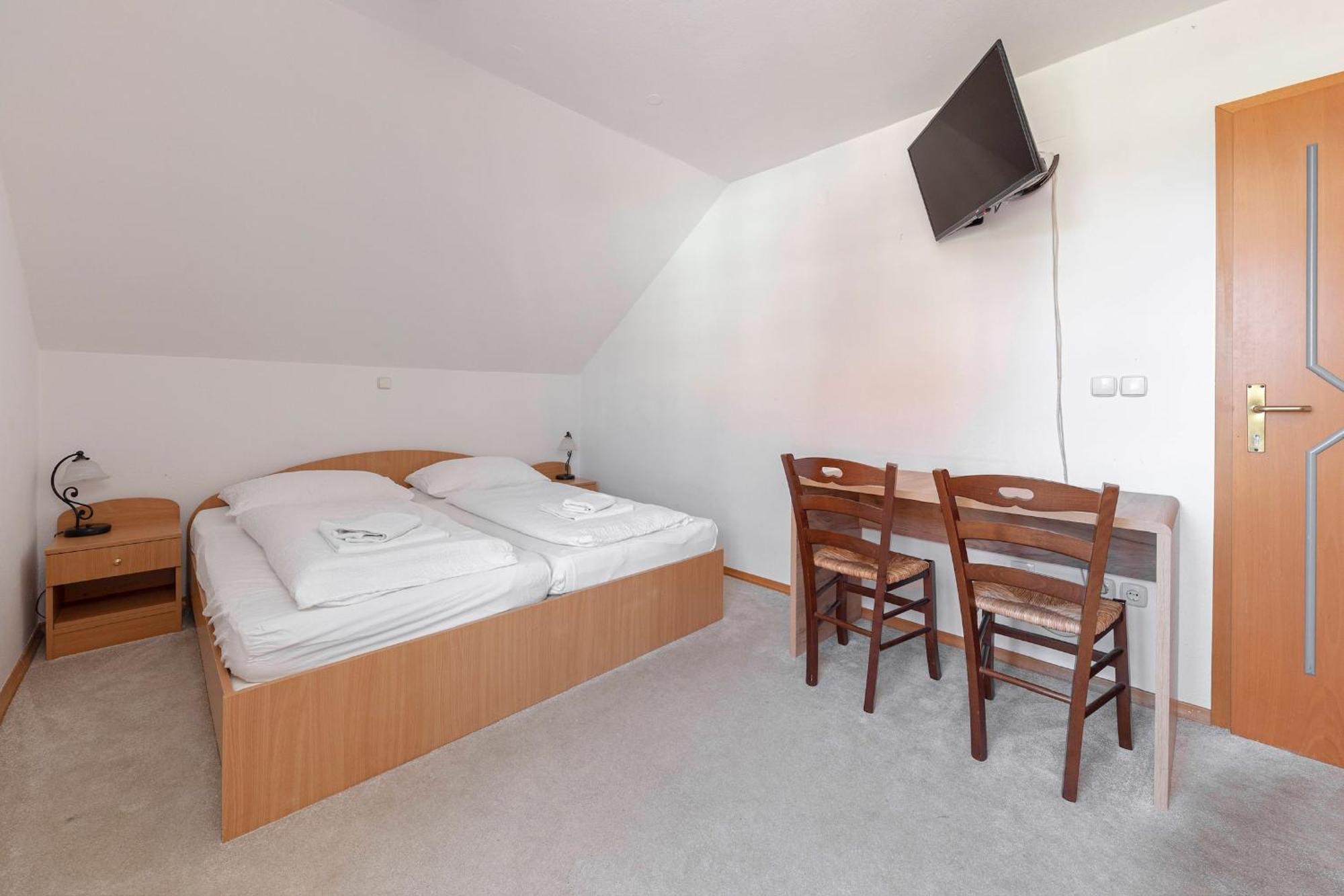 Gostilna Logar Hotel Hotemaze Luaran gambar