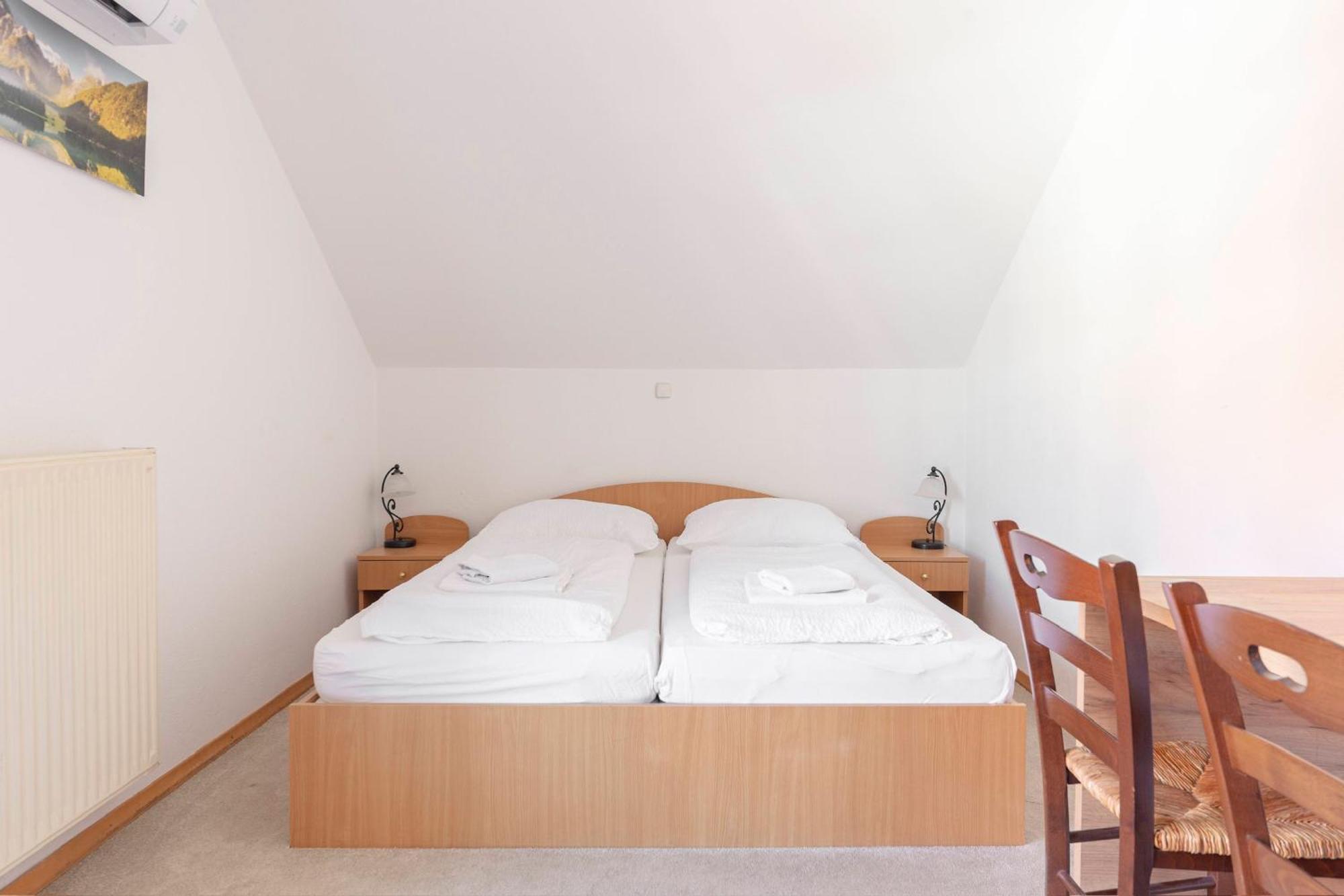 Gostilna Logar Hotel Hotemaze Luaran gambar